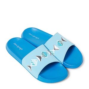 Vera Bradley Go Fish Blue Beach Slide